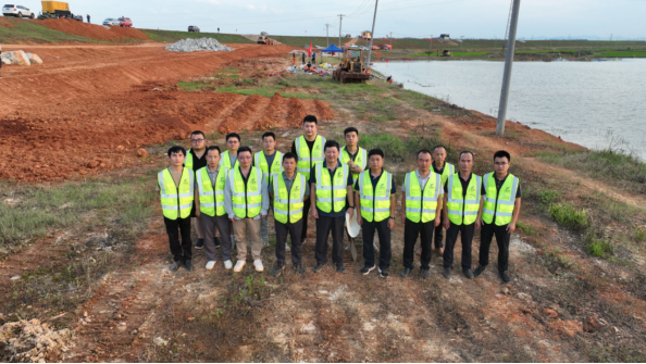 抗洪搶險(xiǎn)報(bào)導(dǎo)-迎“汛”而上，奔赴前線 -454.png