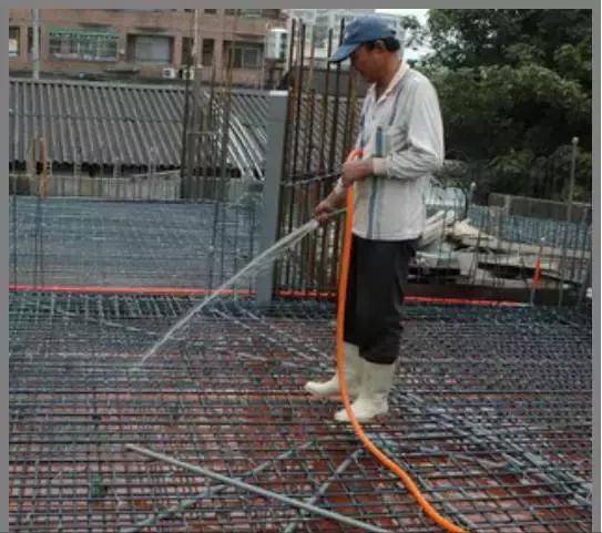 混凝土這樣施工，沒有蜂窩麻面、不爛根，還能間接縮短工期！